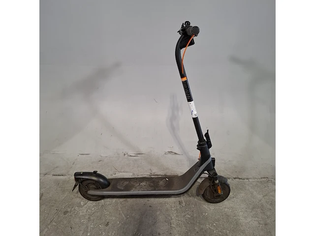 Elektrische step, ninebot - afbeelding 1 van  15