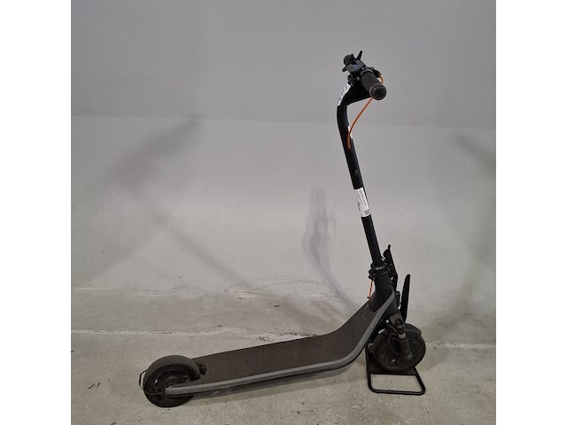 Elektrische step, ninebot - afbeelding 1 van  9