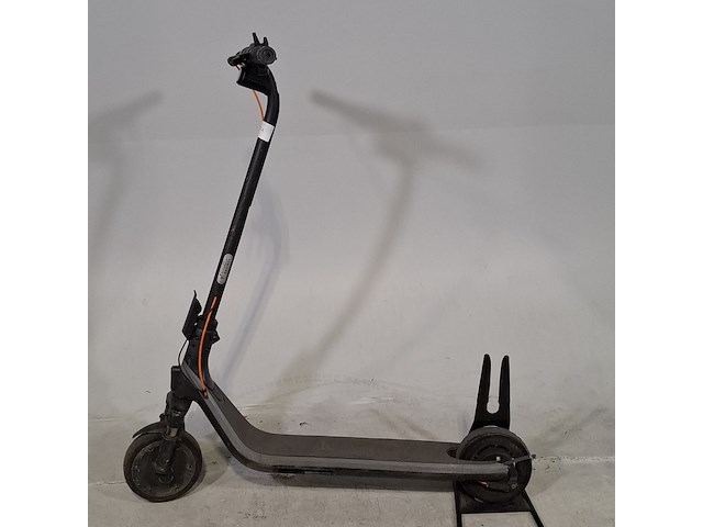 Elektrische step, ninebot - afbeelding 7 van  9
