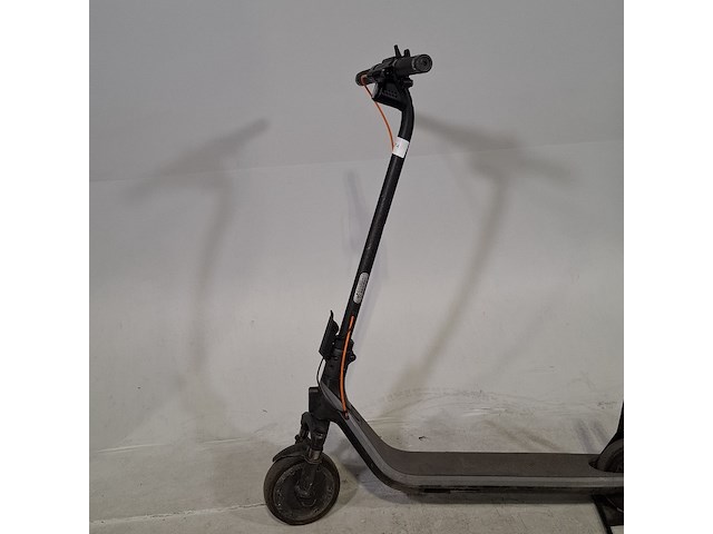 Elektrische step, ninebot - afbeelding 8 van  9