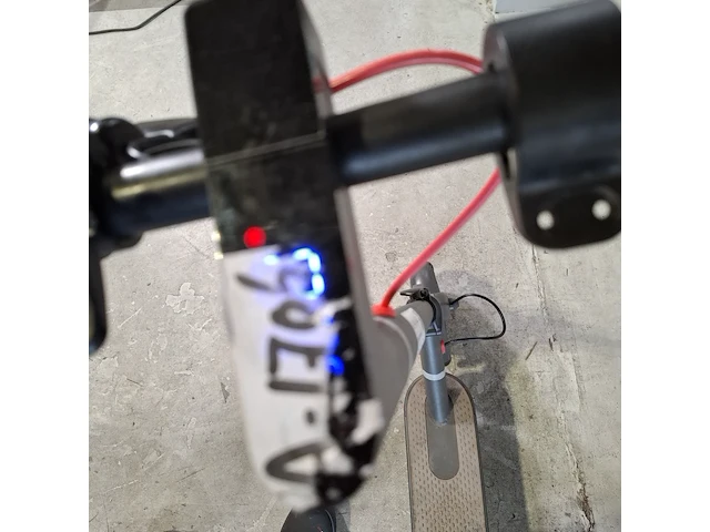 Elektrische step - afbeelding 4 van  10