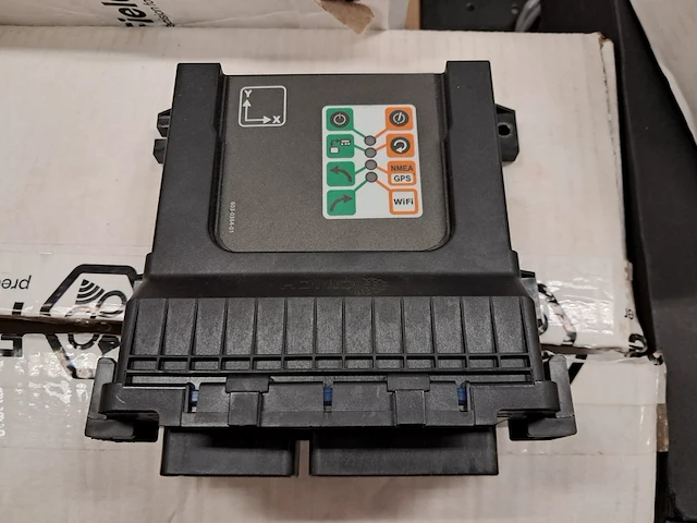 Elektrische stuuraandrijving gps tandwiel agjunction/ fieldbeertk-gps , mdu rtk gps, zwart, bouwjaar 2022 - afbeelding 3 van  13