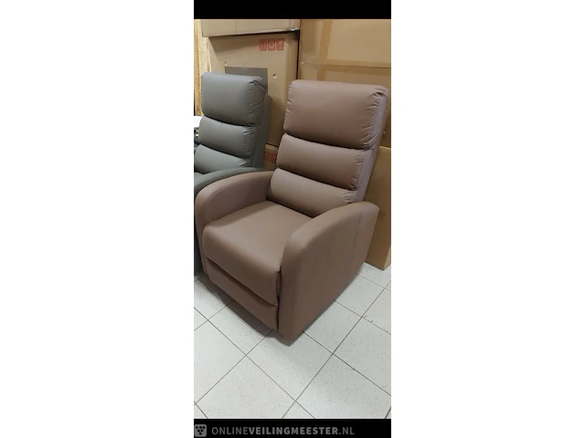 Elektrische verstelbare relaxfauteuil, bruin brown, 2024 - afbeelding 3 van  4