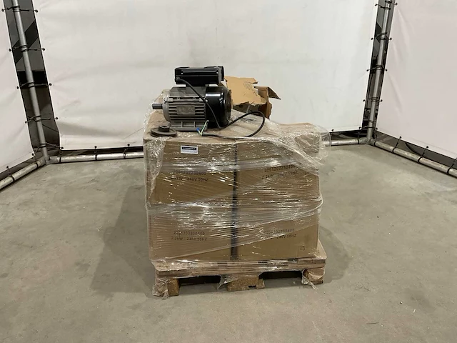 Elektro motor 2.2 kw (18x) - afbeelding 3 van  9