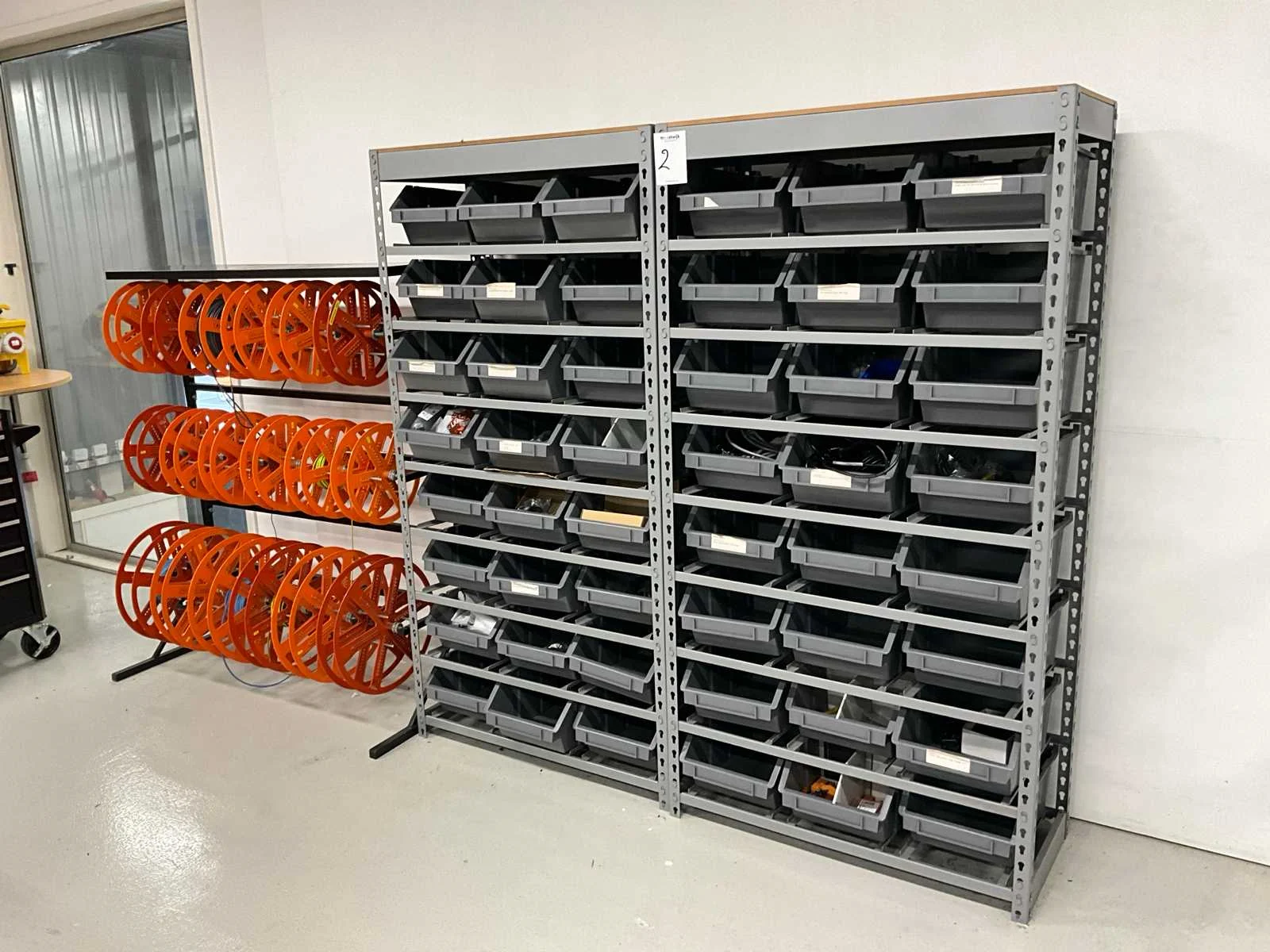 Elektrocomponenten en overige inventaris wegens bedrijfssluiting prisa industriële automatisering bv