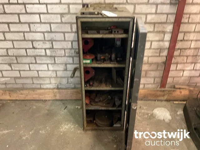 Elektrode oven met inhoud - afbeelding 2 van  5