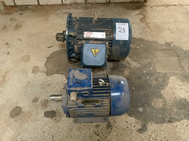 Elektromotor (2x) - afbeelding 1 van  5