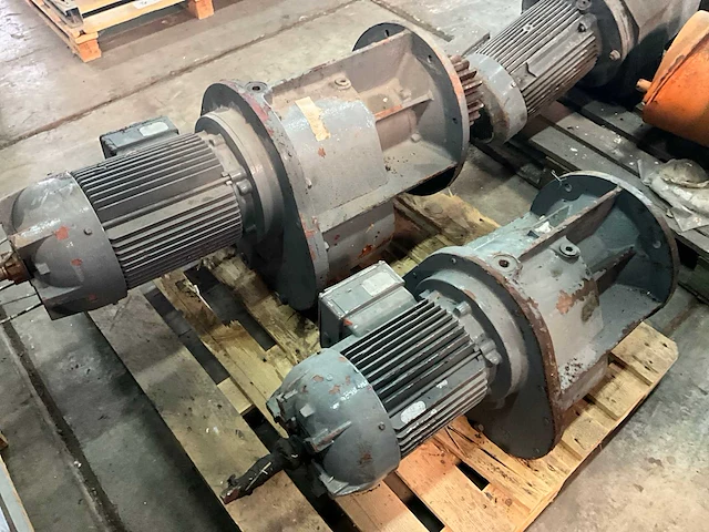 Elektromotor (2x) - afbeelding 3 van  5