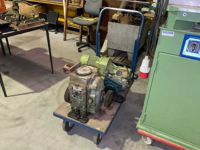 Elektromotor aandrijving (4x) - afbeelding 2 van  6