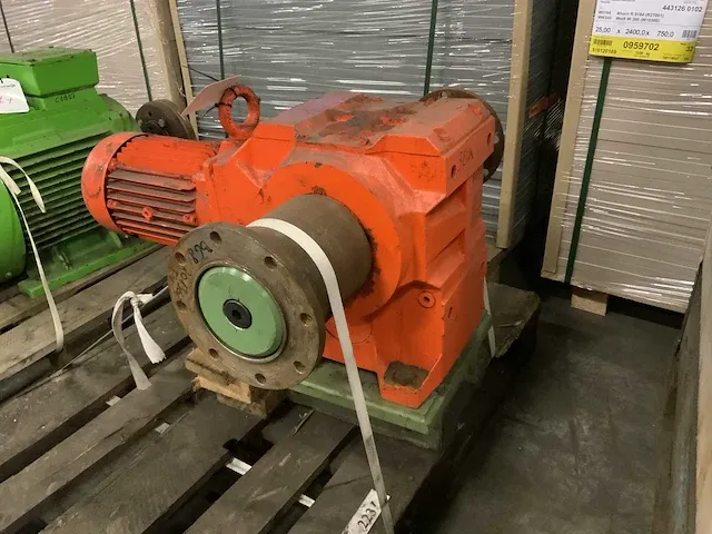 Elektromotor - afbeelding 1 van  9