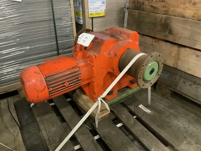 Elektromotor - afbeelding 2 van  9