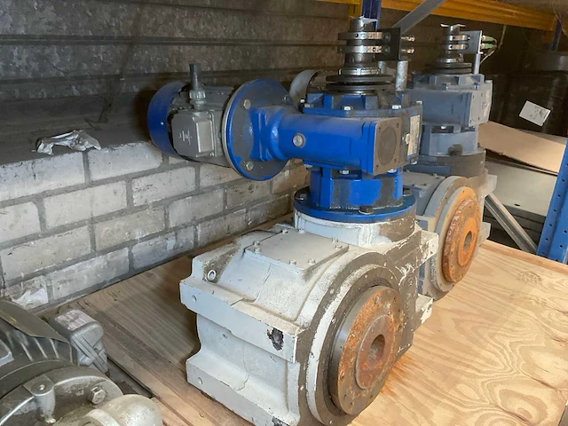 Elektromotor - afbeelding 1 van  6