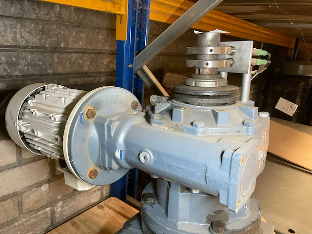 Elektromotor - afbeelding 2 van  6