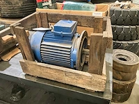 Elektromotor - afbeelding 1 van  4