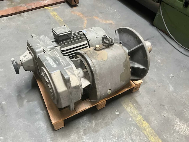 Elektromotor - afbeelding 1 van  3