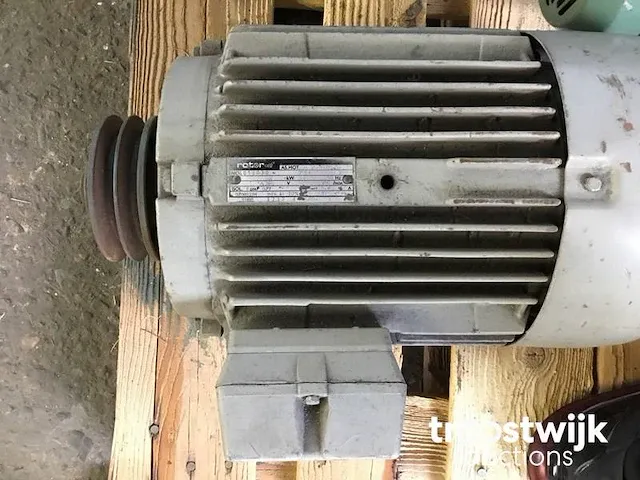 Elektromotor - afbeelding 7 van  11