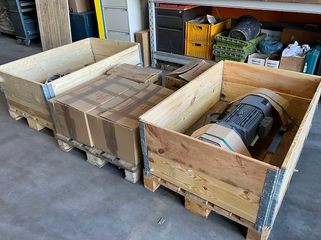 Elektromotoren (7x) - afbeelding 1 van  18