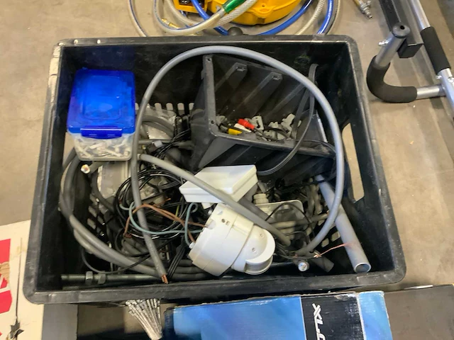 Elektronica divers - afbeelding 2 van  6