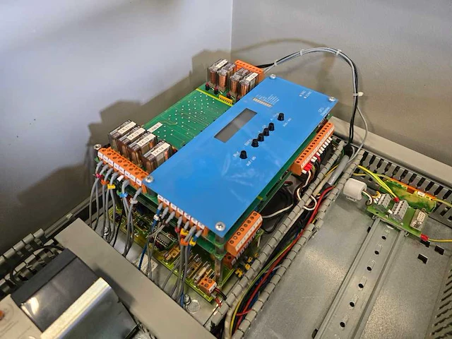 Elektronica - afbeelding 9 van  12