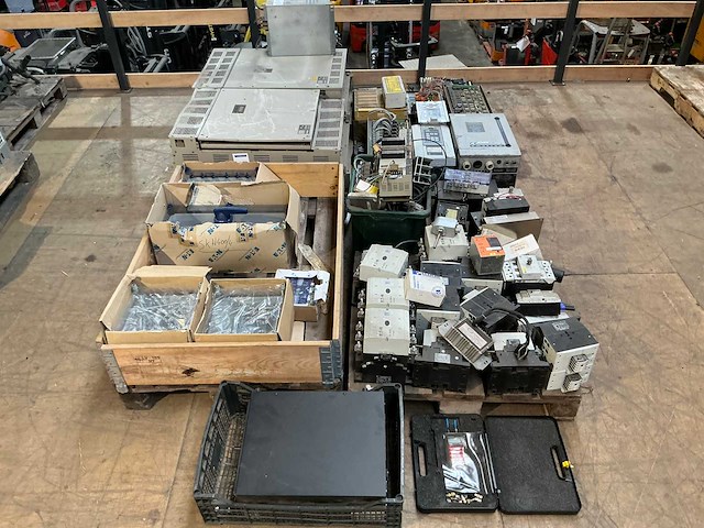 Elektronica - afbeelding 1 van  13