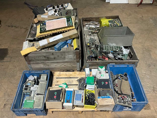 Elektronica - afbeelding 1 van  5