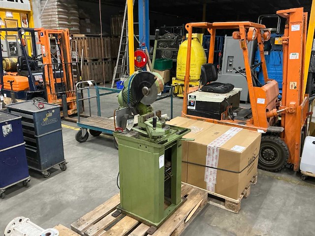 Elettromeccanica lecchese cve100l cirkelzaagmachine metaal - afbeelding 2 van  6