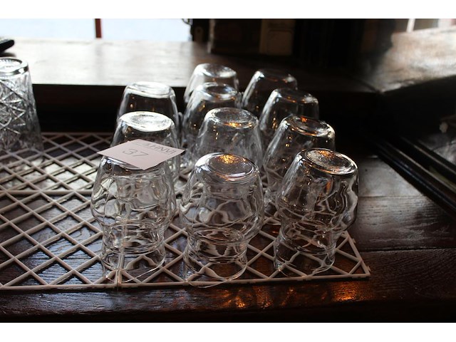 Elf glazen schenkkannetjes 0,5 liter. - afbeelding 1 van  2