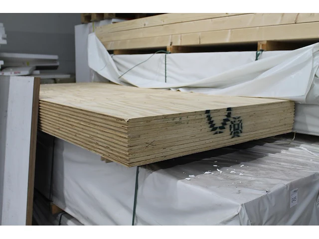 Elf platen underlayment 18 mm 122 x 144 cm. - afbeelding 1 van  3
