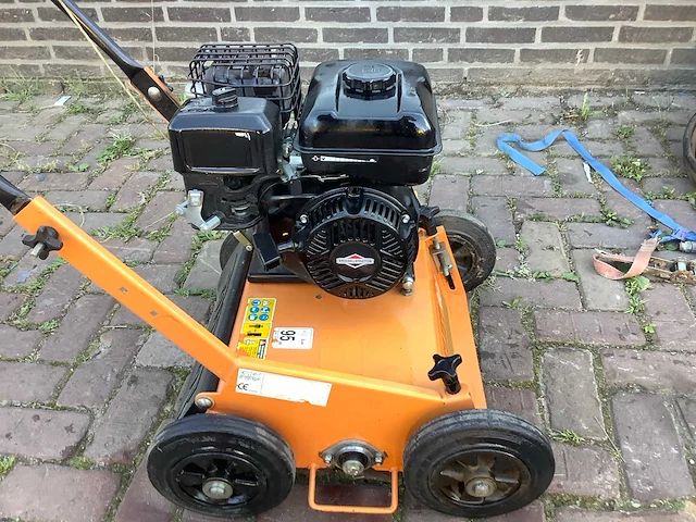 Eliet 401 verticuteermachine - afbeelding 4 van  4