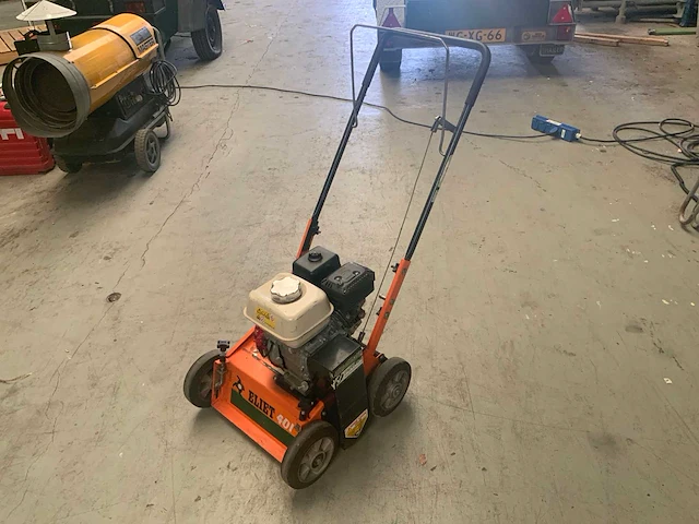 Eliet 401 verticuteermachine - afbeelding 2 van  9