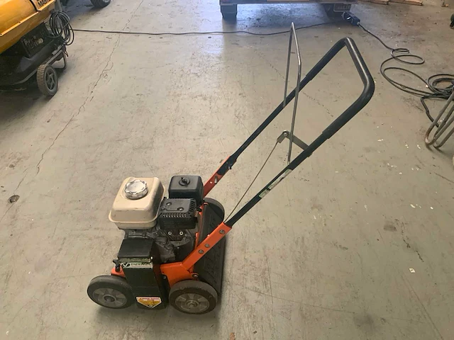 Eliet 401 verticuteermachine - afbeelding 4 van  9