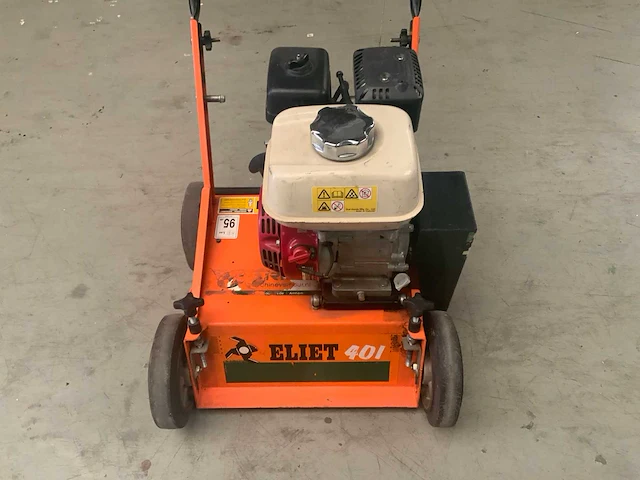 Eliet 401 verticuteermachine - afbeelding 6 van  9