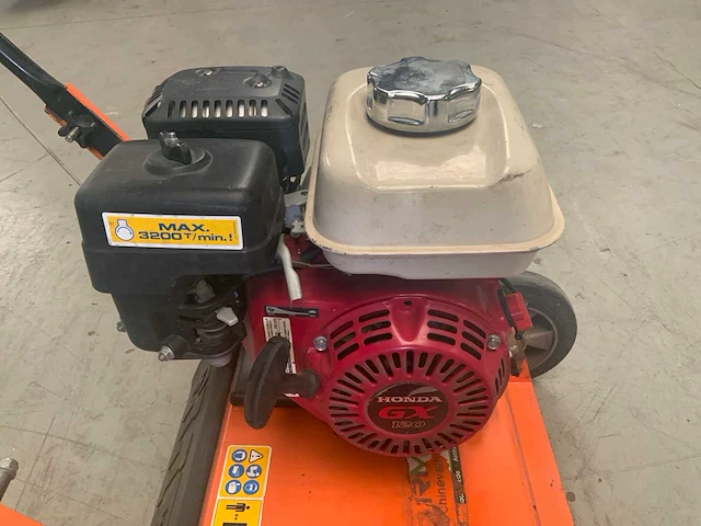Eliet 401 verticuteermachine - afbeelding 9 van  9