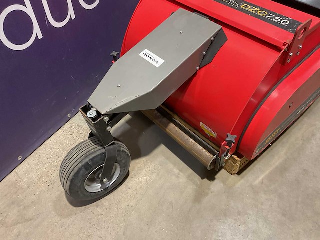 Eliet dzc 750 verticuteer-/inzaaimachine verticuteermachine - afbeelding 5 van  7