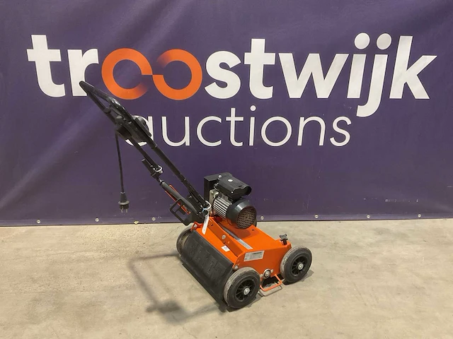 Eliet e401 vm verticuteermachine - afbeelding 2 van  5