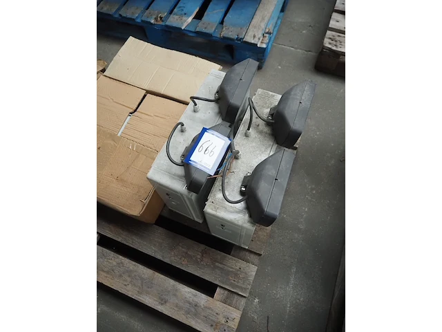 Elotec - afbeelding 1 van  6