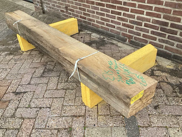 Els met slaaptekening - 2018 gezaagd 200 x 245 x 2400 mm - schaaldeel (4x) - afbeelding 1 van  6