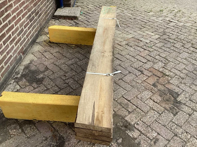 Els met slaaptekening - 2018 gezaagd 200 x 245 x 2400 mm - schaaldeel (4x) - afbeelding 4 van  6