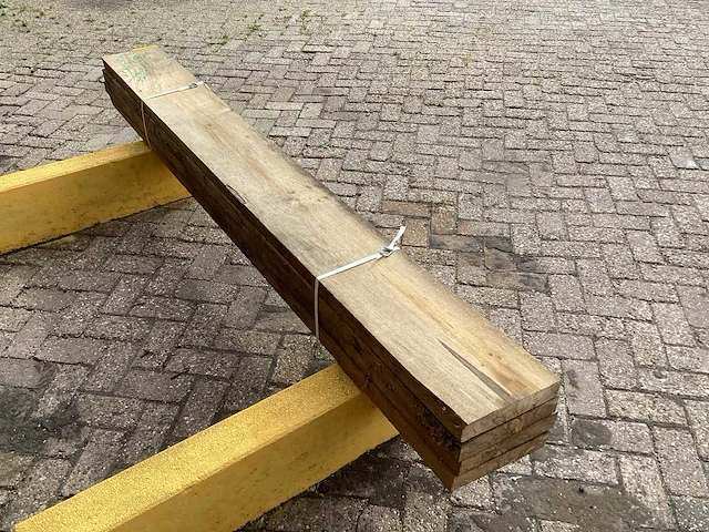 Els met slaaptekening - 2018 gezaagd 200 x 245 x 2400 mm - schaaldeel (4x) - afbeelding 5 van  6