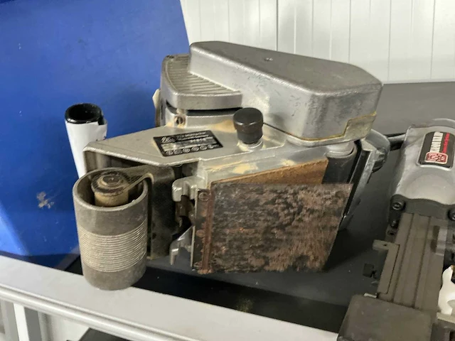 Elu mhb90 bandschuurmachine - afbeelding 4 van  5