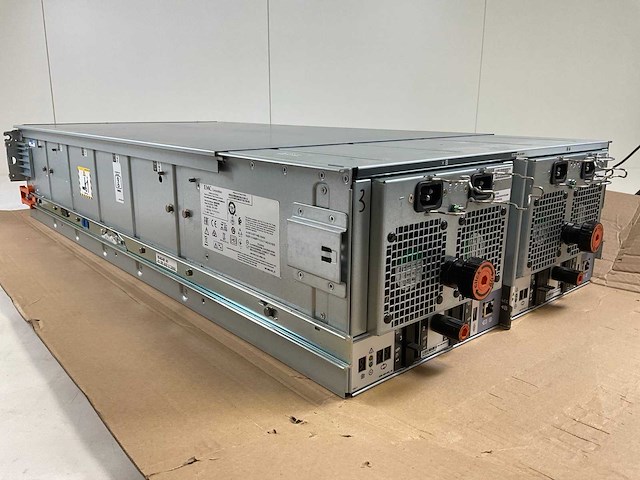 Emc cyae (100-564-802-03) - 54x 4 tb sas (st4000nm0025) data domain expansion shelf - afbeelding 3 van  7