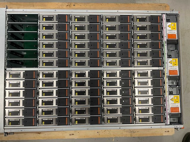 Emc cyae (100-564-802-03) - 54x 4 tb sas (st4000nm0025) data domain expansion shelf - afbeelding 5 van  7