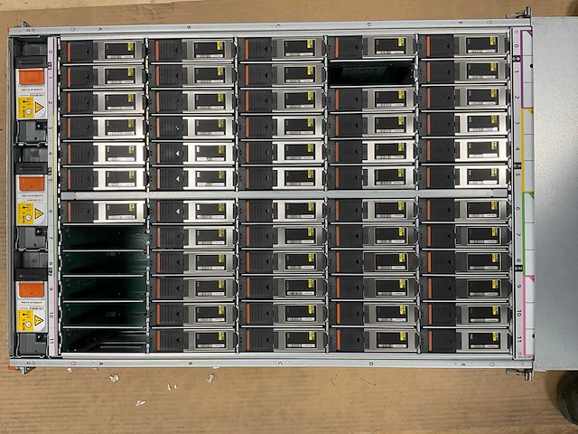 Emc cyae (100-564-802-03) - 55x 4 tb sas (st4000nm0025) data domain expansion shelf - afbeelding 5 van  8