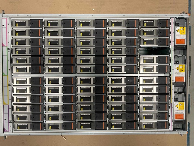 Emc cyae (100-564-802-03) - 59x 4 tb sas (st4000nm0025) data domain expansion shelf - afbeelding 5 van  9