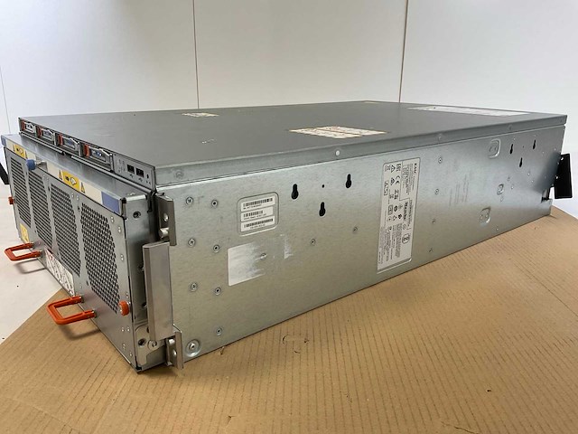 Emc (dmospe) - 4x xeon(r) e7-8867 v4, 32 x 16 gb ram - 32 x 8 gb ram, 4x 400 gb smart (shsat6p400glm21emc) main server chassis - afbeelding 4 van  11