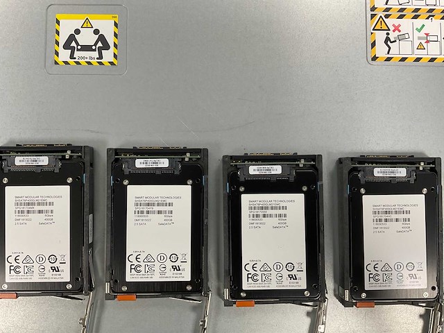 Emc (dmospe) - 4x xeon(r) e7-8867 v4, 32 x 16 gb ram - 32 x 8 gb ram, 4x 400 gb smart (shsat6p400glm21emc) main server chassis - afbeelding 10 van  11