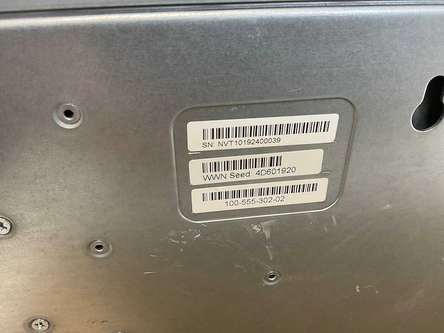 Emc (dmospe), 4x xeon(r) e7-8867 v4, 32x 16 gb ram - 32x 8 gb ram, 4x 400 gb ssd(shsat6p400glm21emc) main server chassis - afbeelding 2 van  17