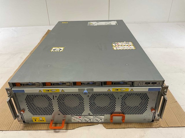 Emc (dmospe), 4x xeon(r) e7-8867 v4, 32x 16 gb ram - 32x 8 gb ram, 4x 400 gb ssd(shsat6p400glm21emc) main server chassis - afbeelding 10 van  17