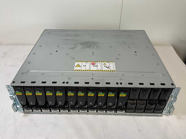 Emc (ktn-stl3) 10x 1 tb sas(st31000424ss) - 1x 1 tb sas(st1000nm0001) disk array enclosure - afbeelding 2 van  9