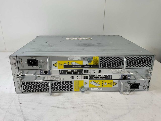 Emc (ktn-stl3) 10x 1 tb sas(st31000424ss) - 1x 1 tb sas(st1000nm0001) disk array enclosure - afbeelding 5 van  9